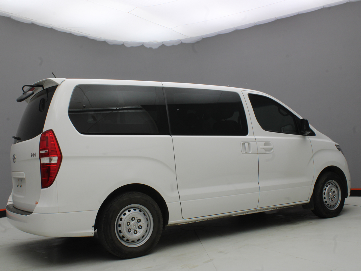 HYUNDAI H1 MINIBUS 2021