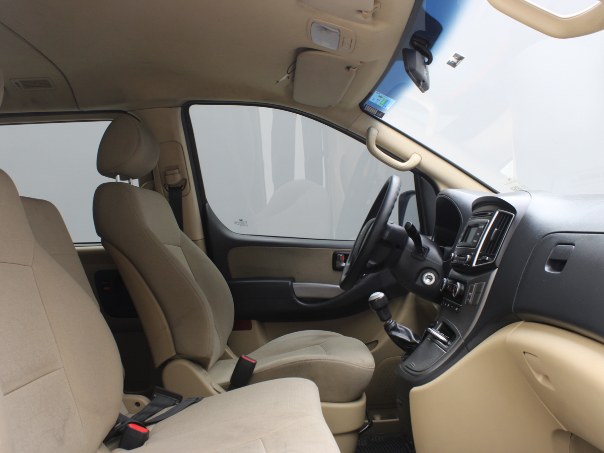 HYUNDAI H1 MINIBUS 2021