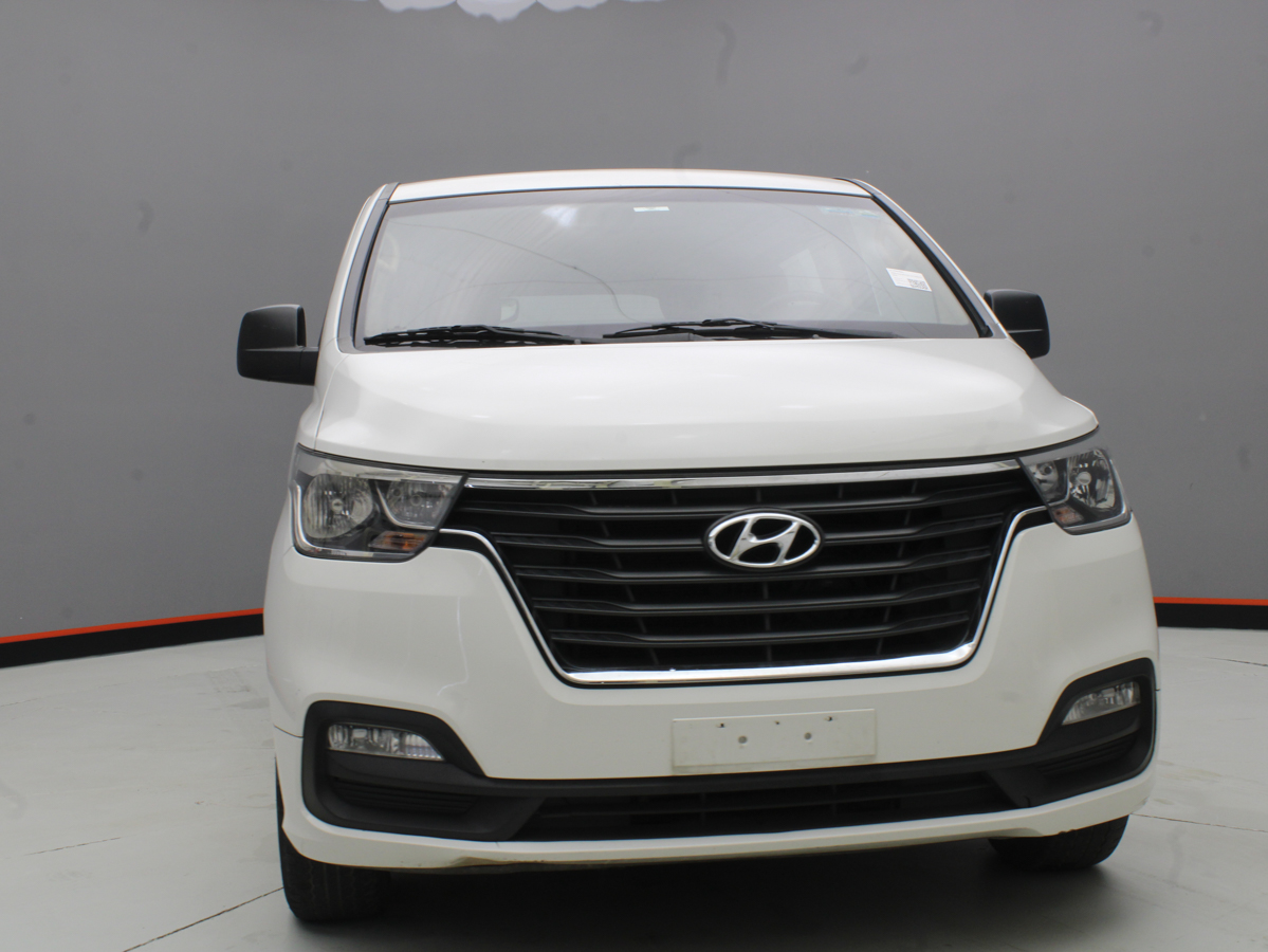 HYUNDAI H1 MINIBUS 2020