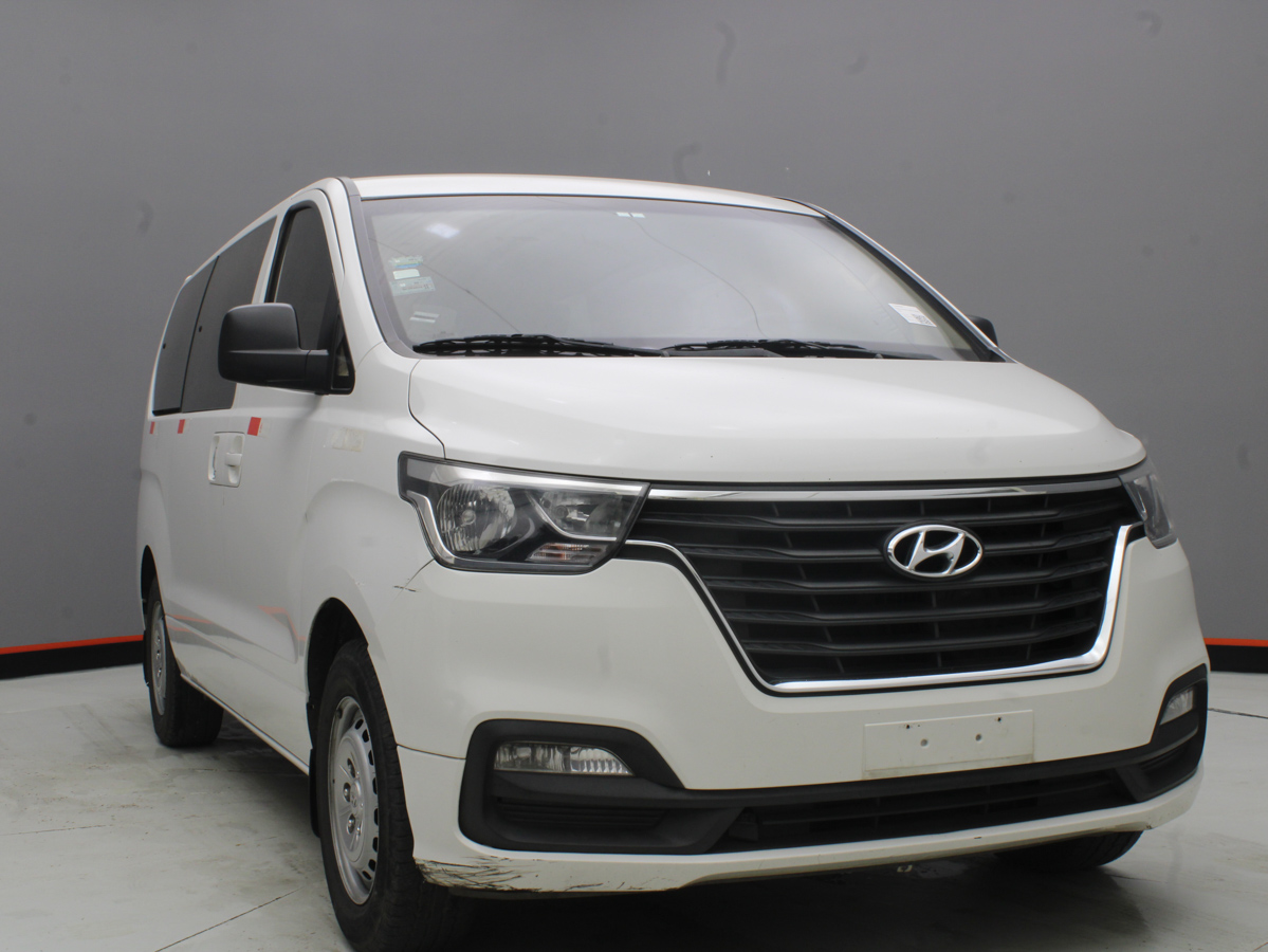 HYUNDAI H1 MINIBUS 2021