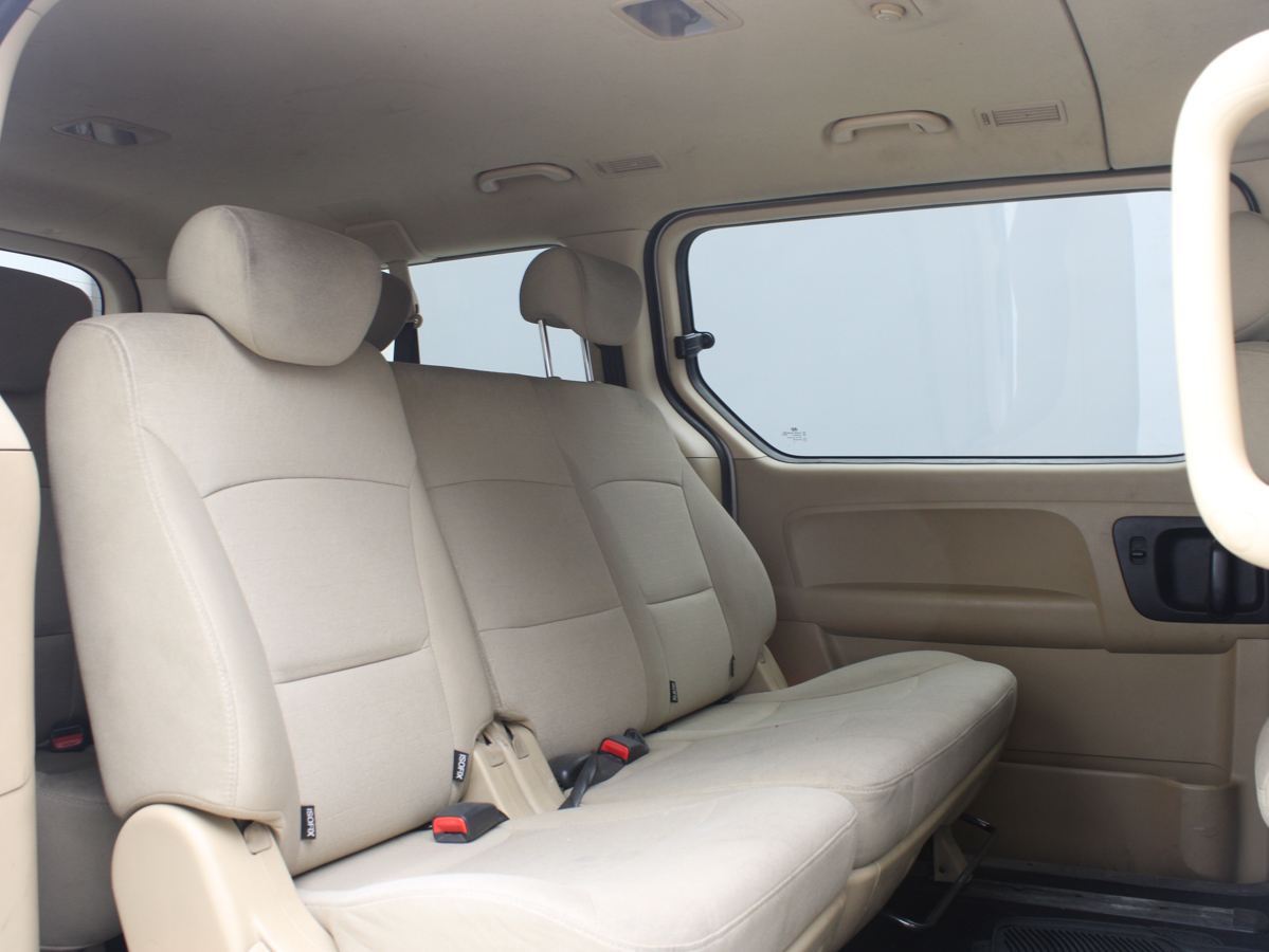 HYUNDAI H1 MINIBUS 2021