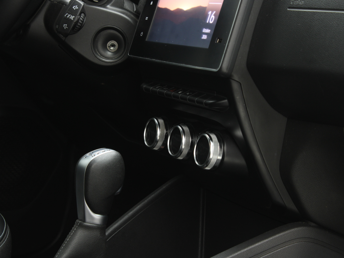 RENAULT DUSTER AT 2023
