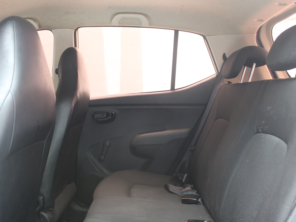 HYUNDAI I10 GL 2015