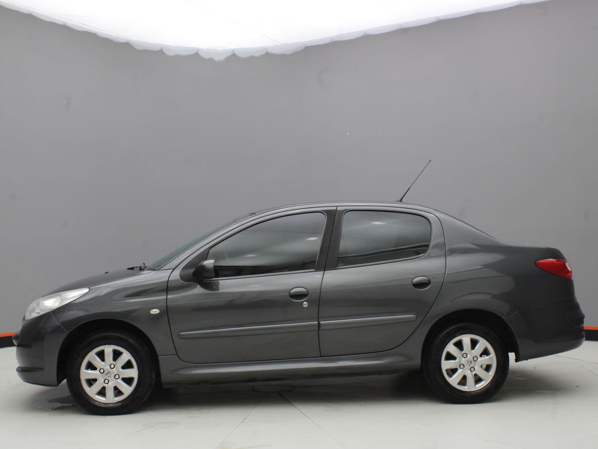 PEUGEOT 207 2012