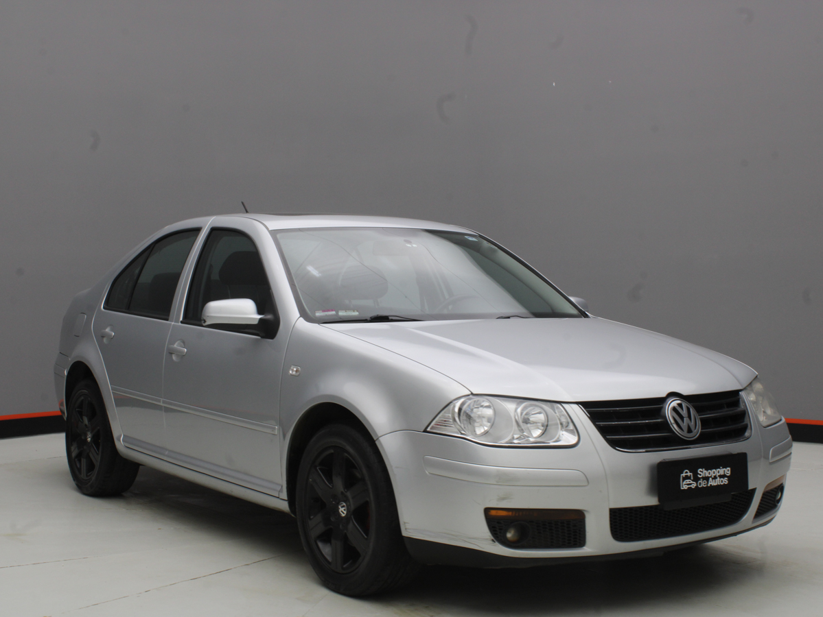VOLKSWAGEN BORA 2010