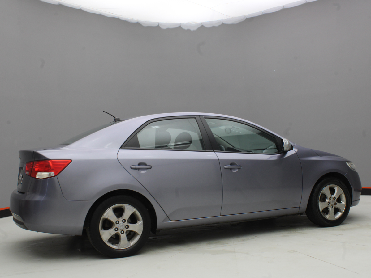 KIA CERATO 2011