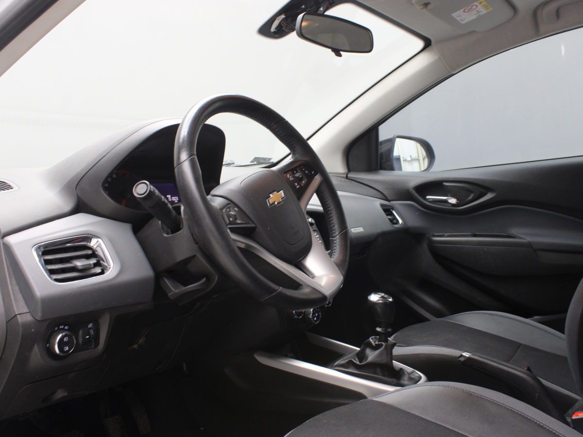 CHEVROLET ONIX ACTIV 2019
