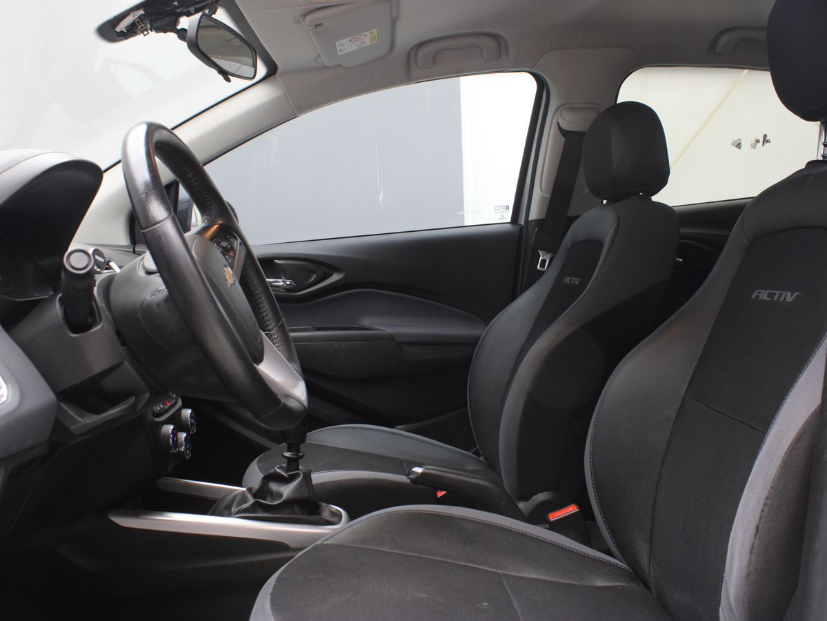 CHEVROLET ONIX ACTIV 2019