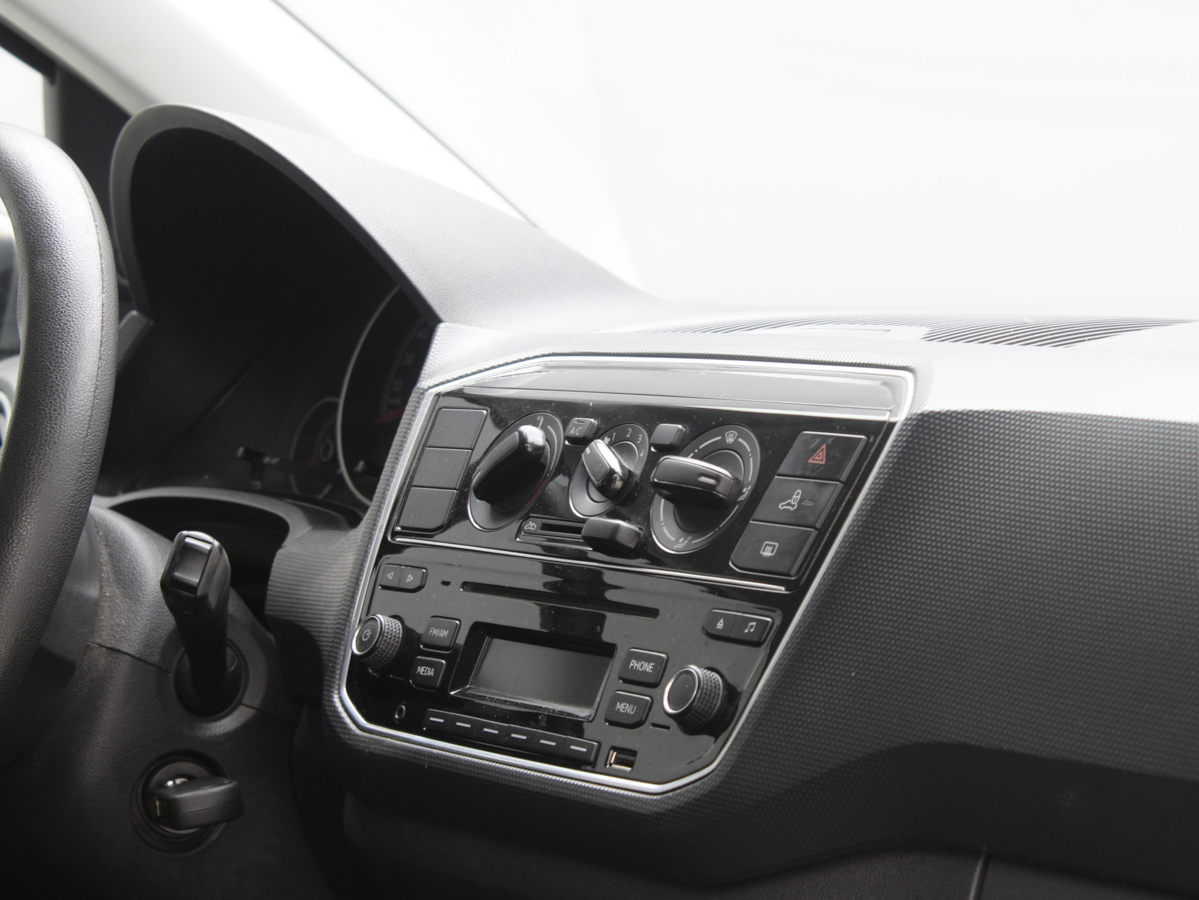 VOLKSWAGEN UP 2018